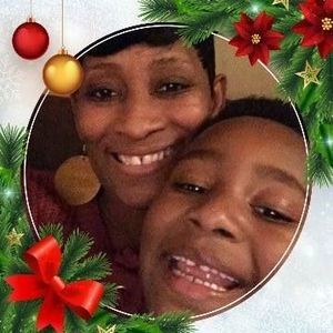 Meet your Posher, Yolanda